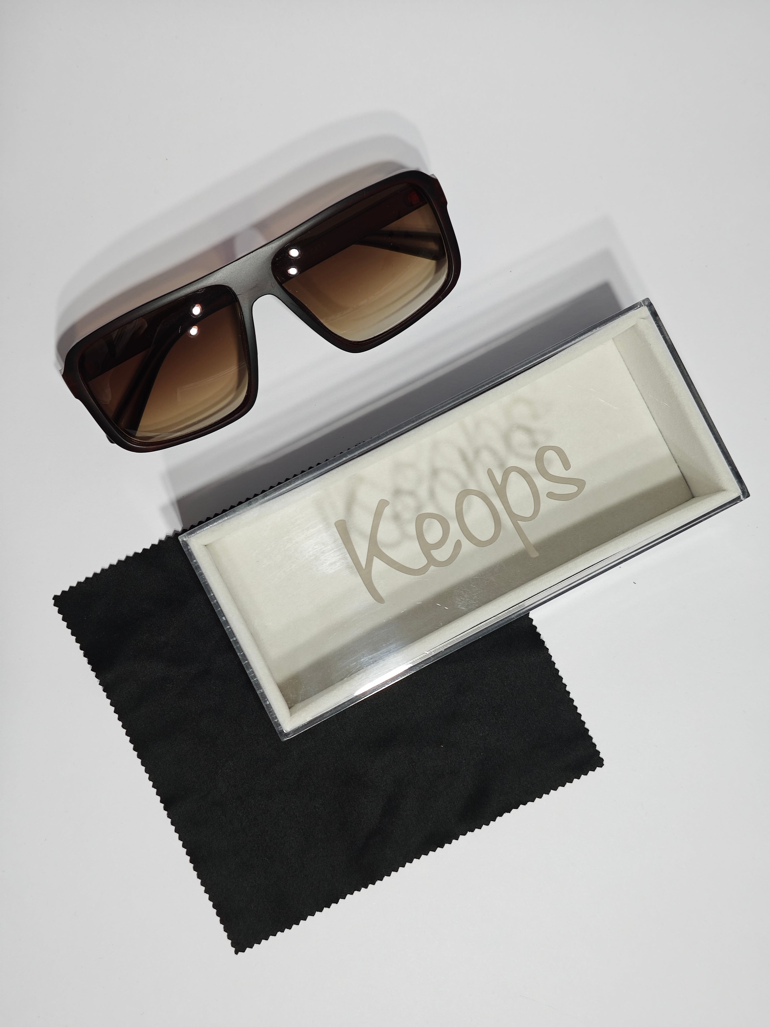 ALBOR BROWN / BROWN