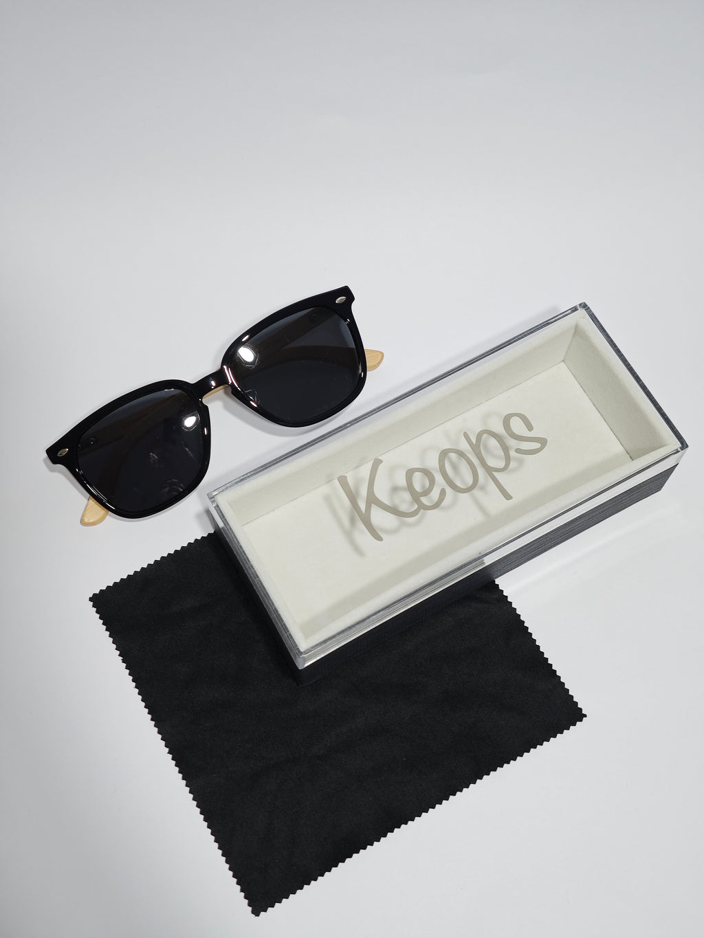 CARBON BLACK / BAMBOO