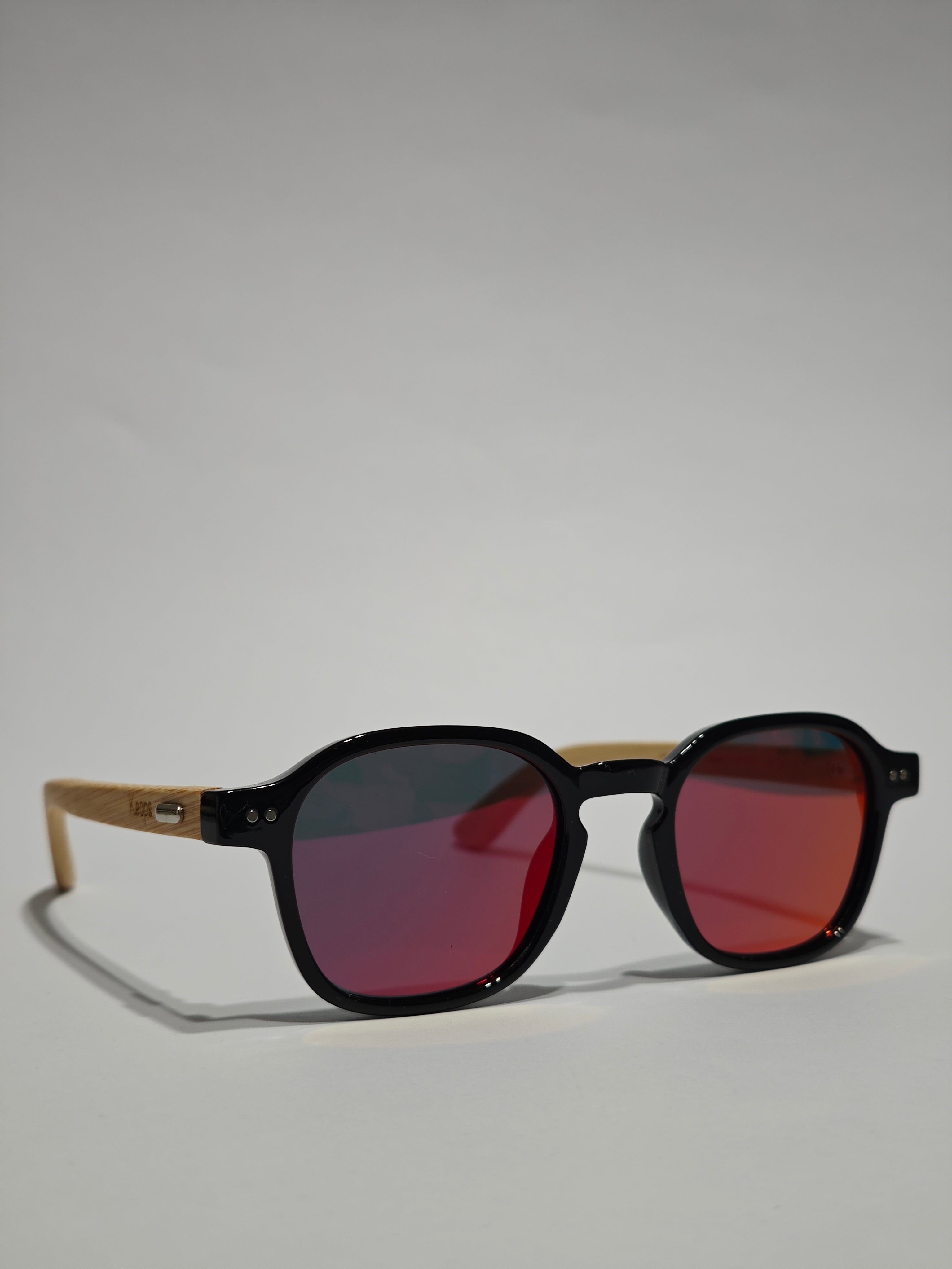 RUBI  RED / BAMBOO