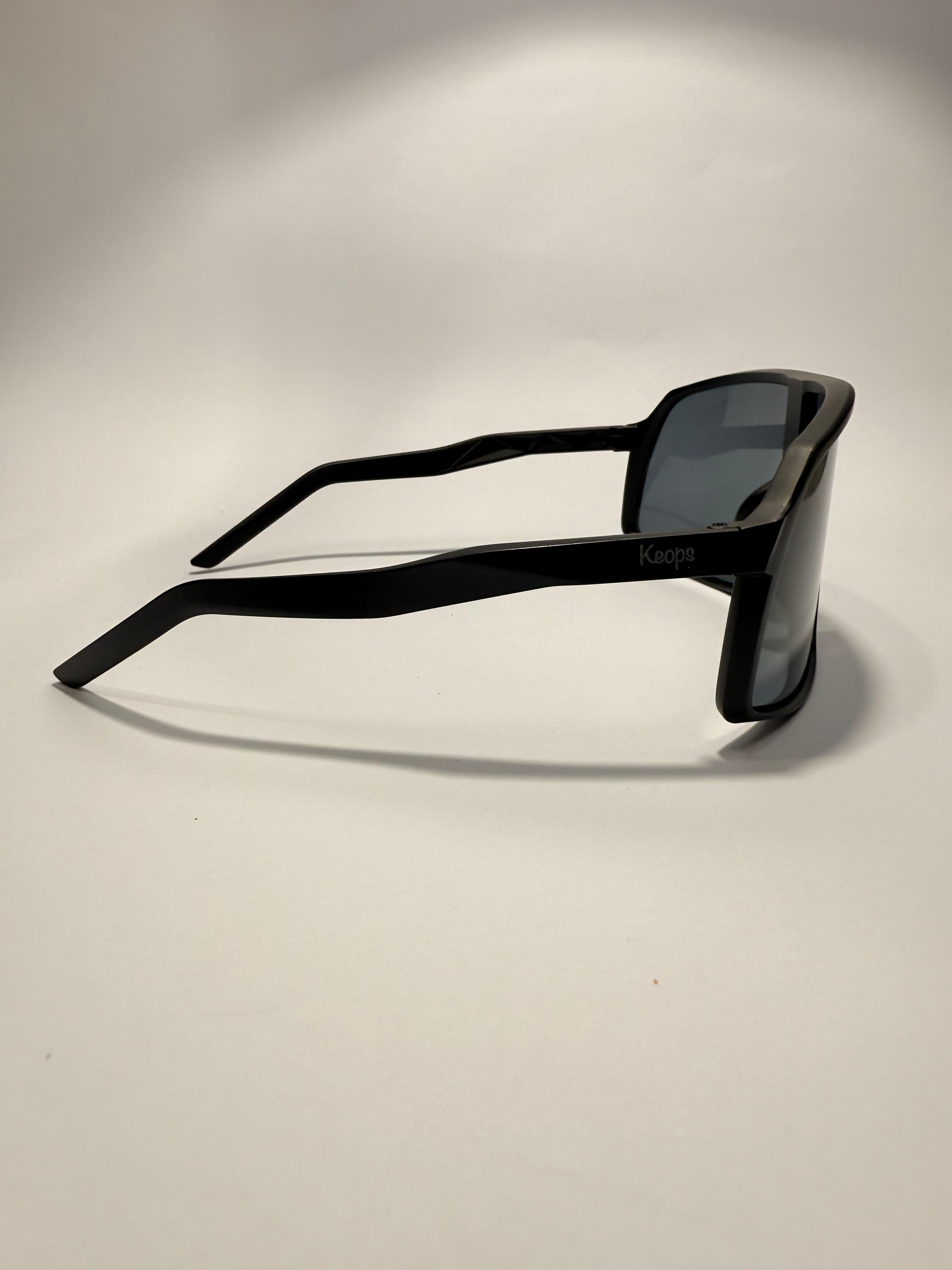 ATOMIC BLACK / BLACK