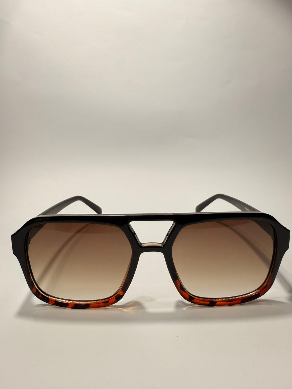KEFREN BLACK / LEOPARD